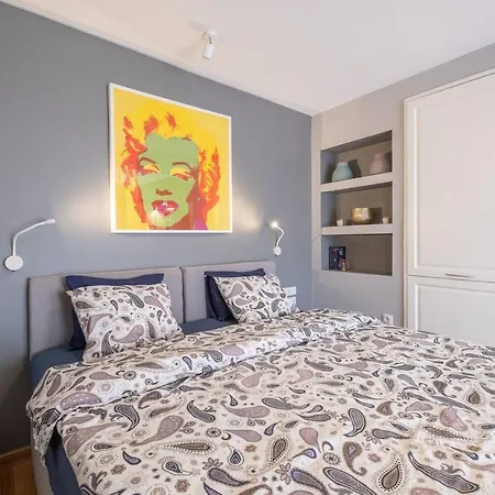High-end Designer Studio ➫ Ac + Parking София