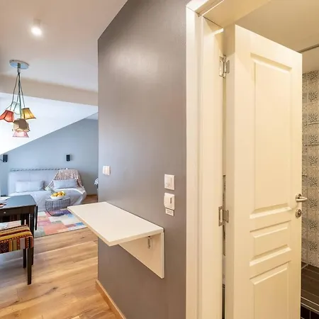 High-end Designer Studio ➫ Ac + Parking Apartment