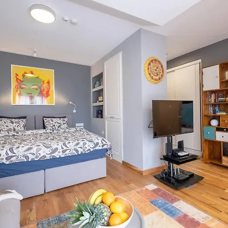 High-end Designer Studio ➫ Ac + Parking *
