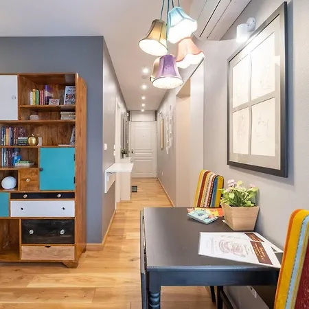 High-end Designer Studio ➫ Ac + Parking *